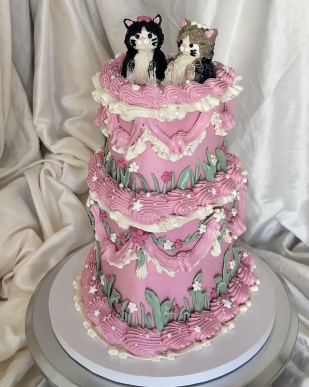 2 Tiered Vintage Cake